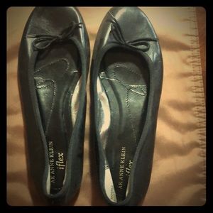 Ann Klein iflex flats